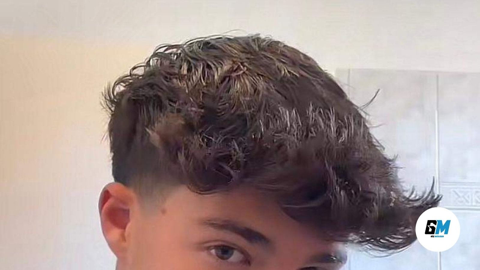 Wasserrutsche und Haarschutz für Jungs